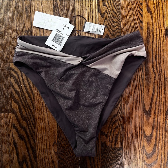 ⭐️ l*space Metallic Nancy Lee Bikini Bottoms - Picture 1 of 10